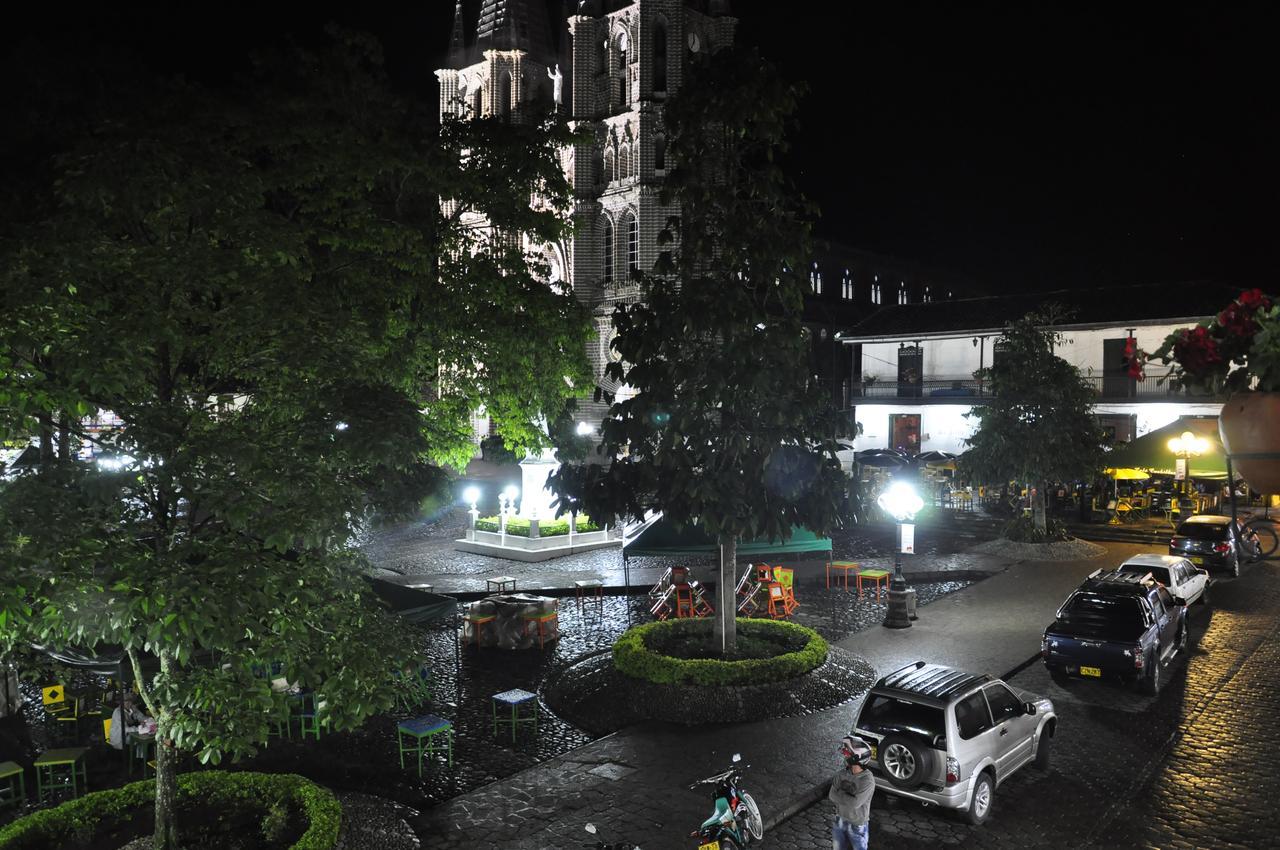 Hotel Valdivia Plaza Хардин Экстерьер фото