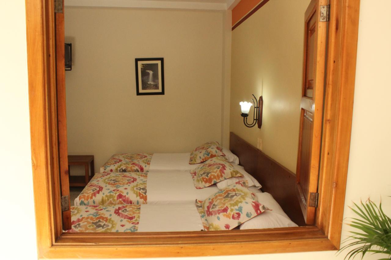 Hotel Valdivia Plaza Хардин Экстерьер фото